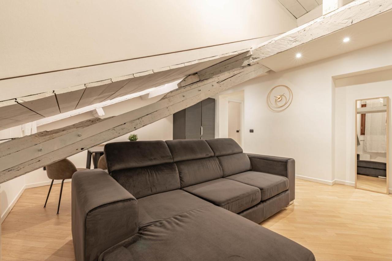 ミラノBrera Flat Near Duomoアパートメント エクステリア 写真