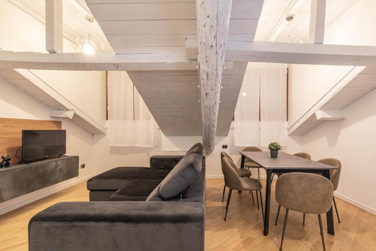 ミラノBrera Flat Near Duomoアパートメント エクステリア 写真